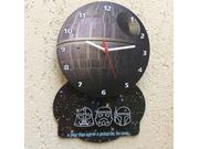 Relógio com Pêndulo e base Star Wars - 2730